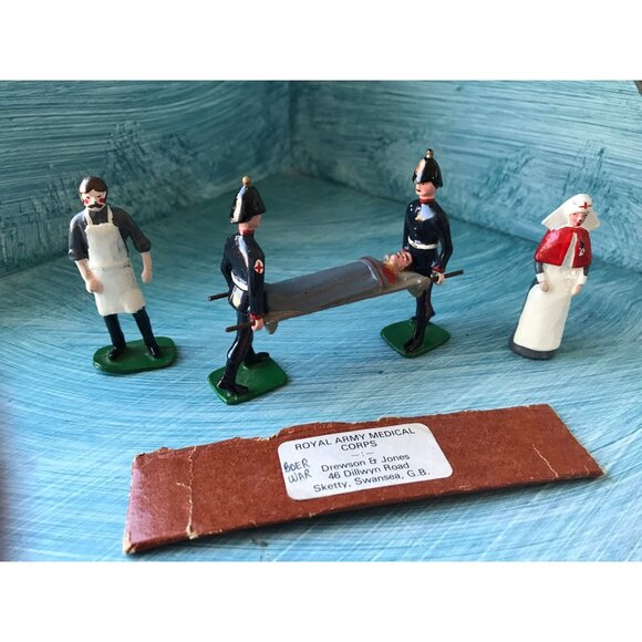 Vtg Royal Army Medical Corp Boer War Hand Painted Toy Soldiers British Bull Dog - Picture 1 of 10